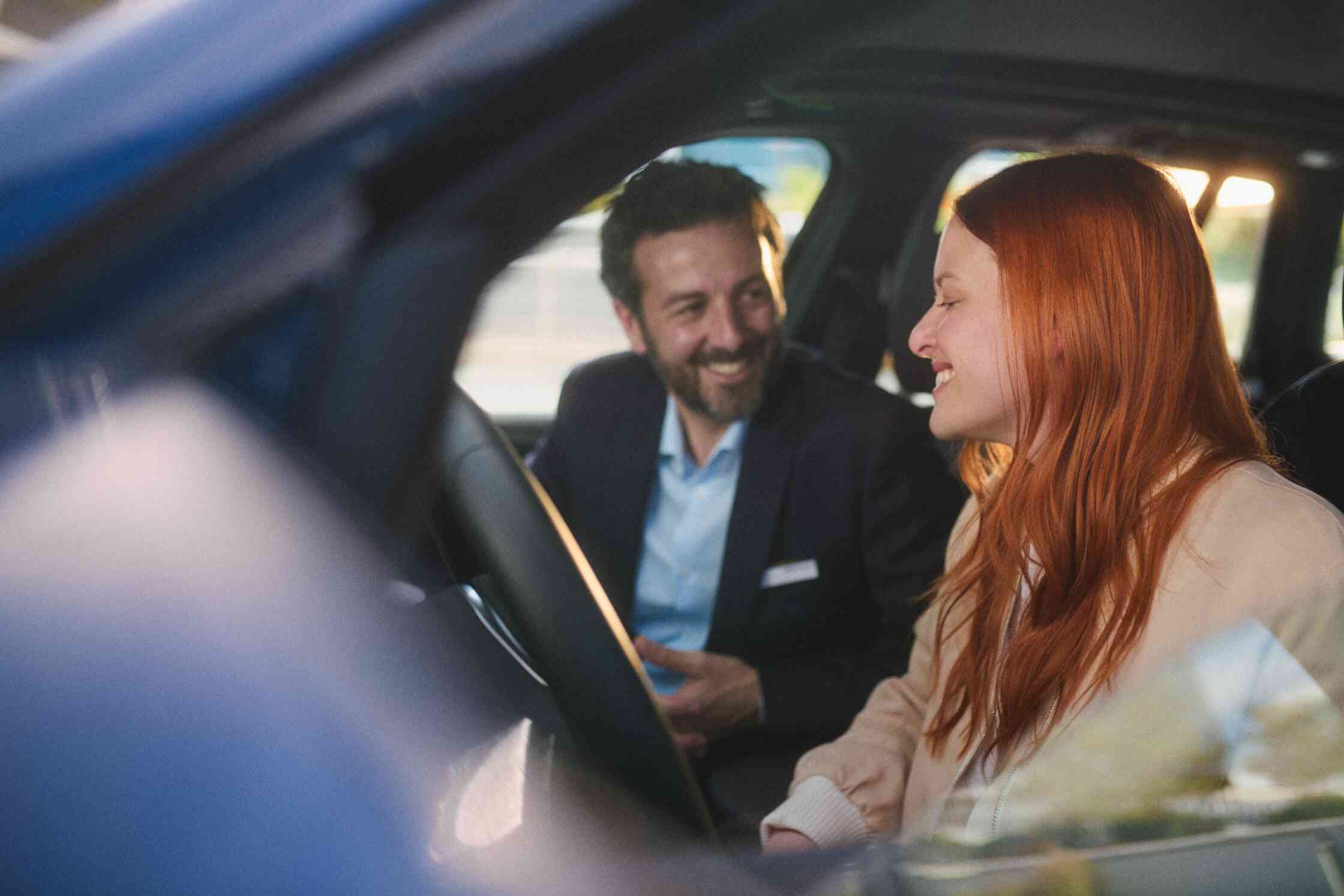 Verkaufsberater Gebrauchte Automobile (m/w/d) - Stellenausschreibung